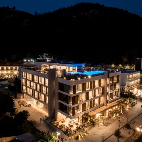 La Brisa Hotel