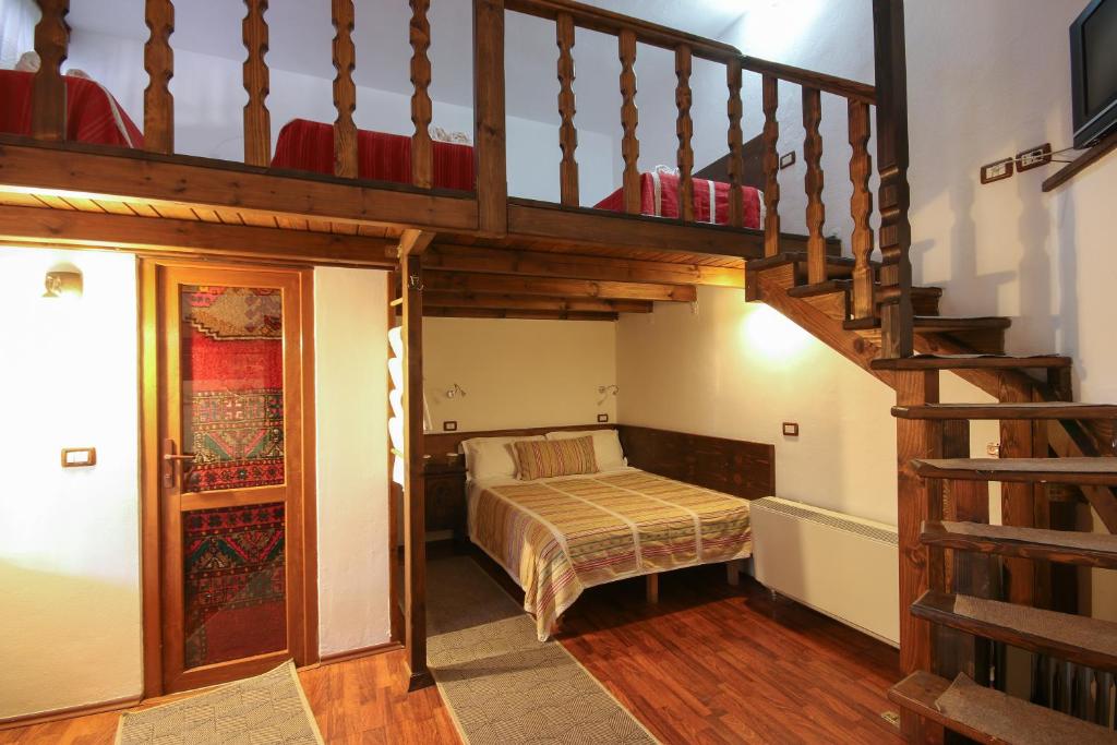 Family Room (4 Adults)