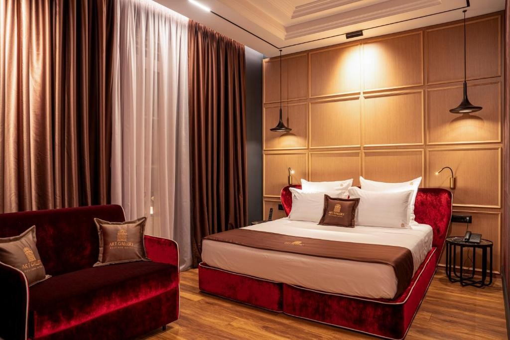 Deluxe King Room