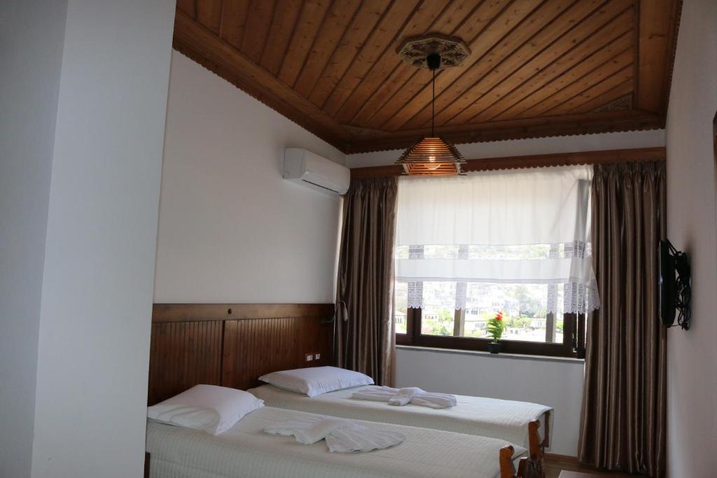 Double or Twin Room with City View