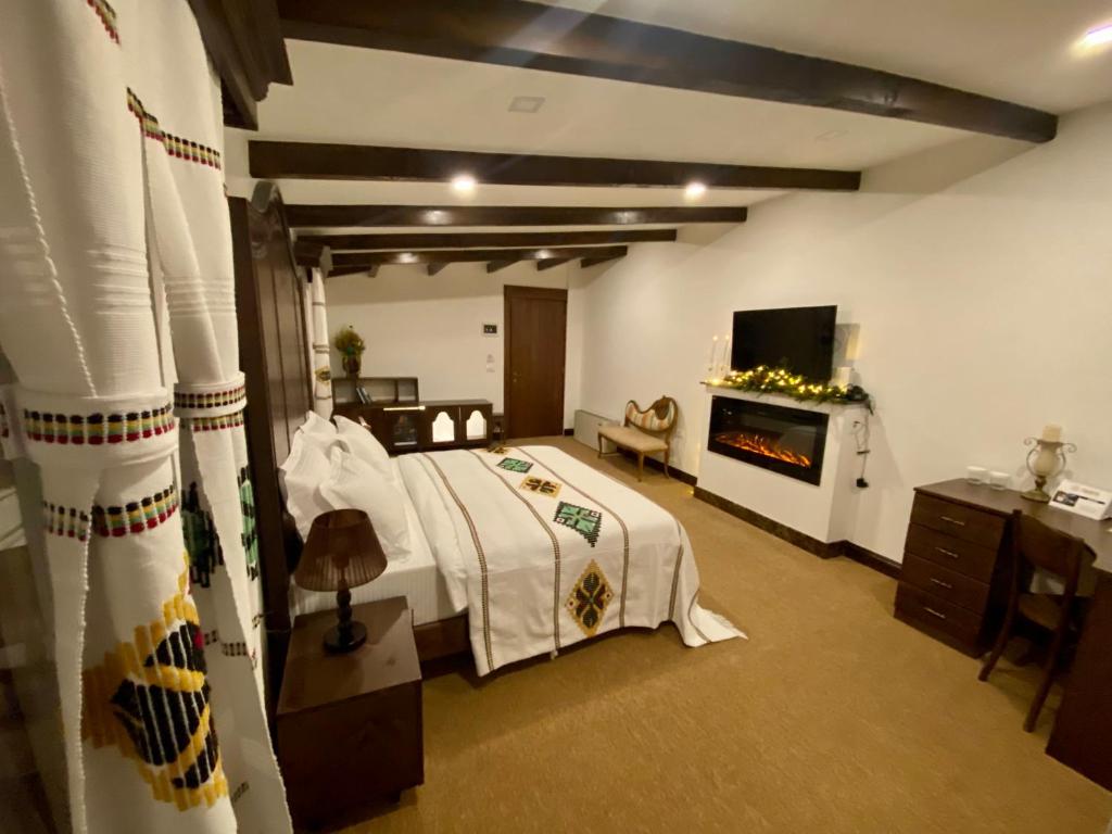 Deluxe King Studio
