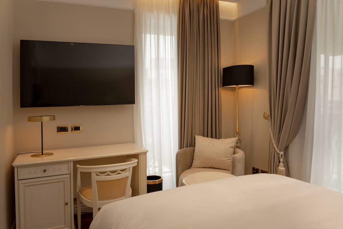 Collection-Standard Room
