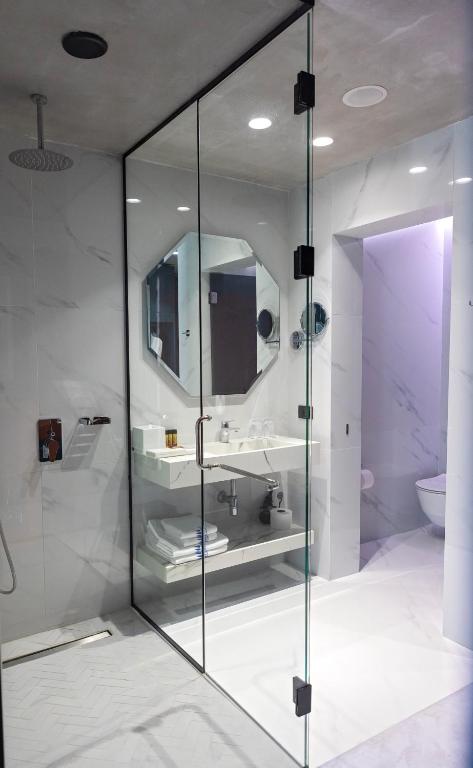 Double Room with Pool View