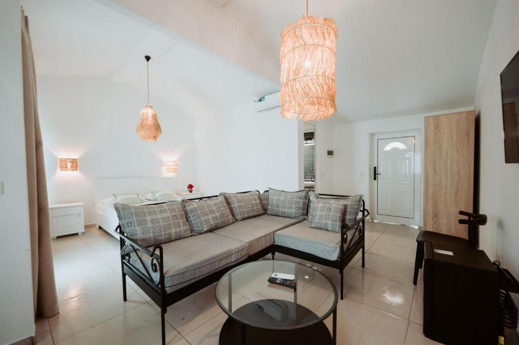 Junior Suite with Garden View